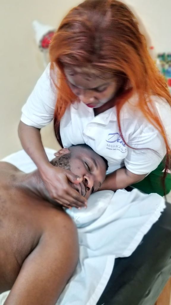 Massage crânien Dina – Soin de la tête et du visage, détente profonde